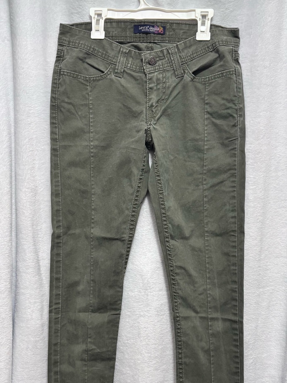 Levi's  Olive Green Slim Pants size 27 L31